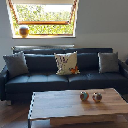 City Apartment, Ferienwohnung 3 Zkdb, Balkon, Dachgeschoss, Naehe Duesseldorf Krefeld Esterno foto