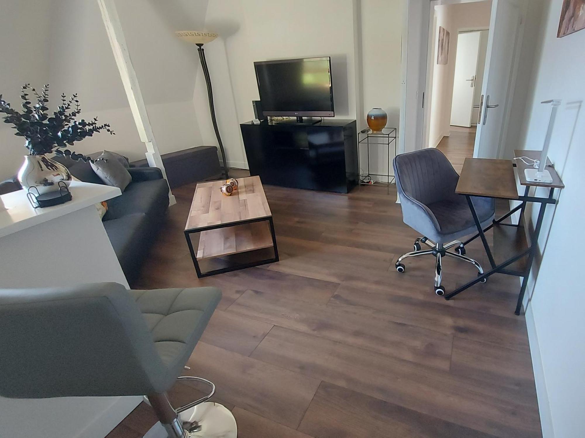 City Apartment, Ferienwohnung 3 Zkdb, Balkon, Dachgeschoss, Naehe Duesseldorf Krefeld Esterno foto