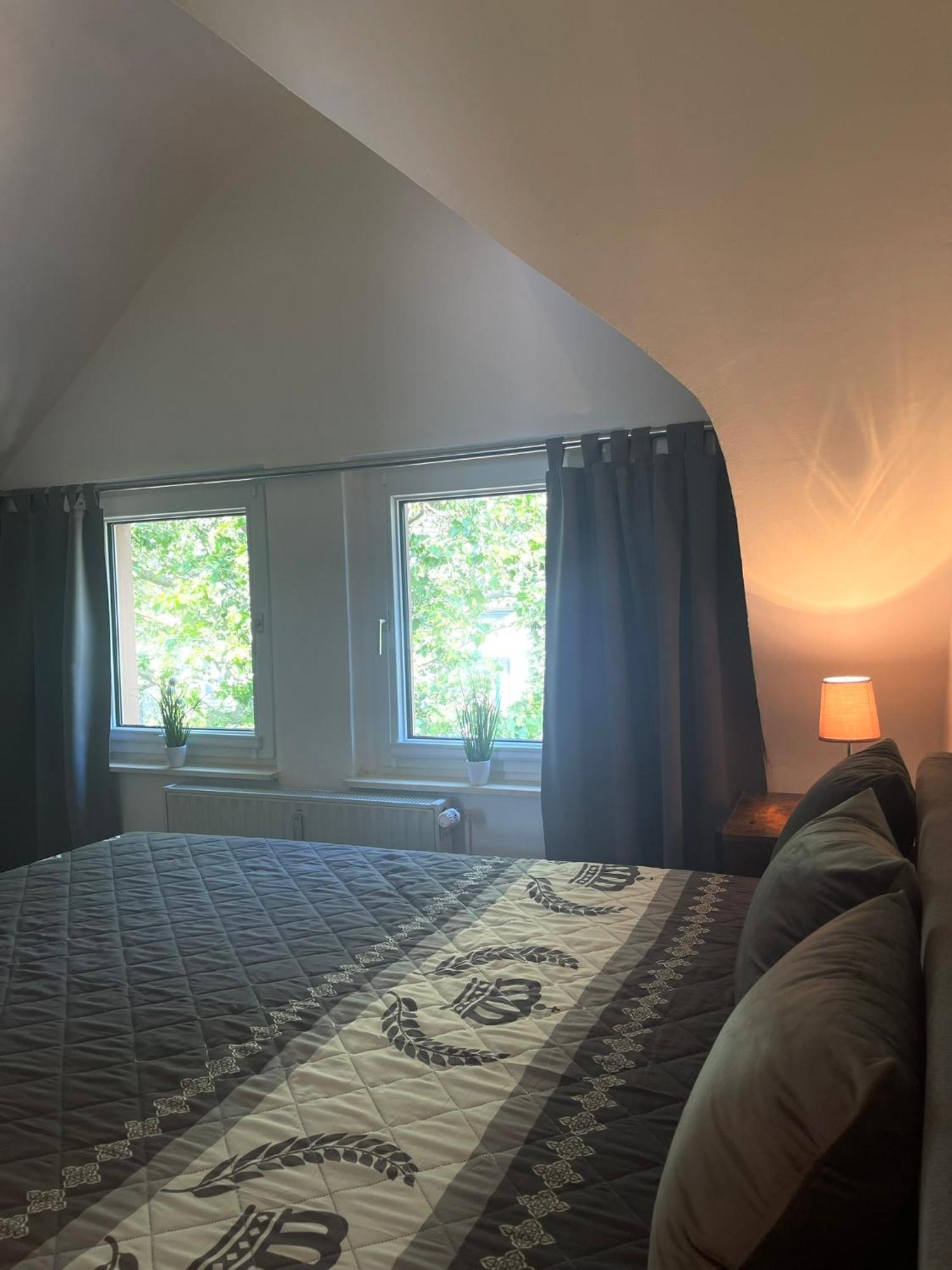 City Apartment, Ferienwohnung 3 Zkdb, Balkon, Dachgeschoss, Naehe Duesseldorf Krefeld Esterno foto