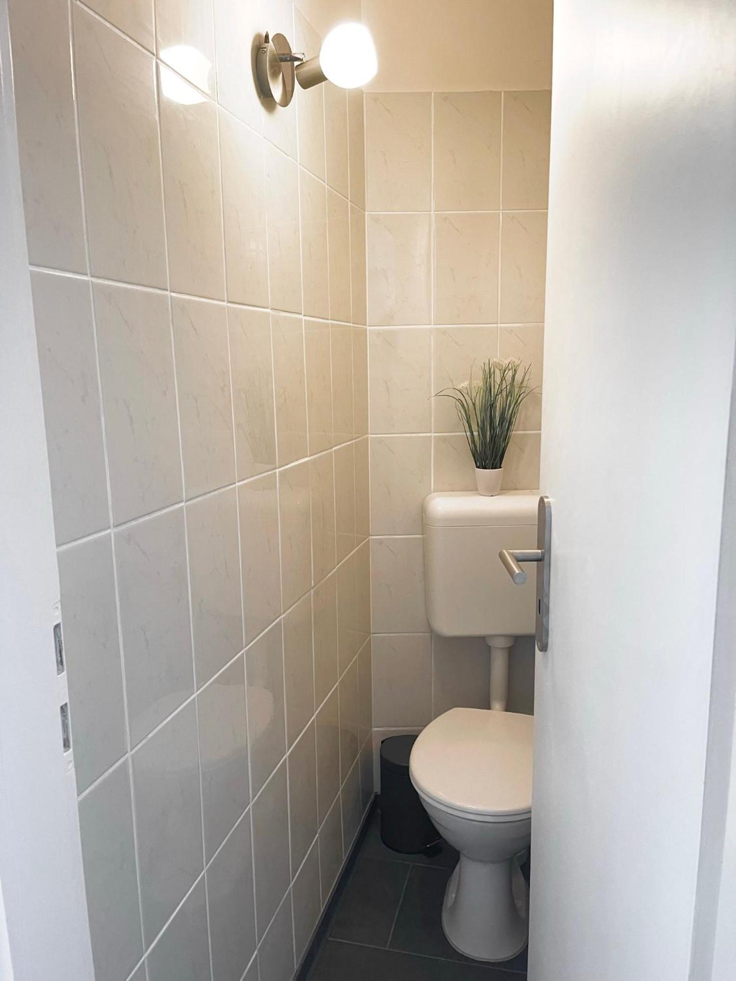 City Apartment, Ferienwohnung 3 Zkdb, Balkon, Dachgeschoss, Naehe Duesseldorf Krefeld Esterno foto