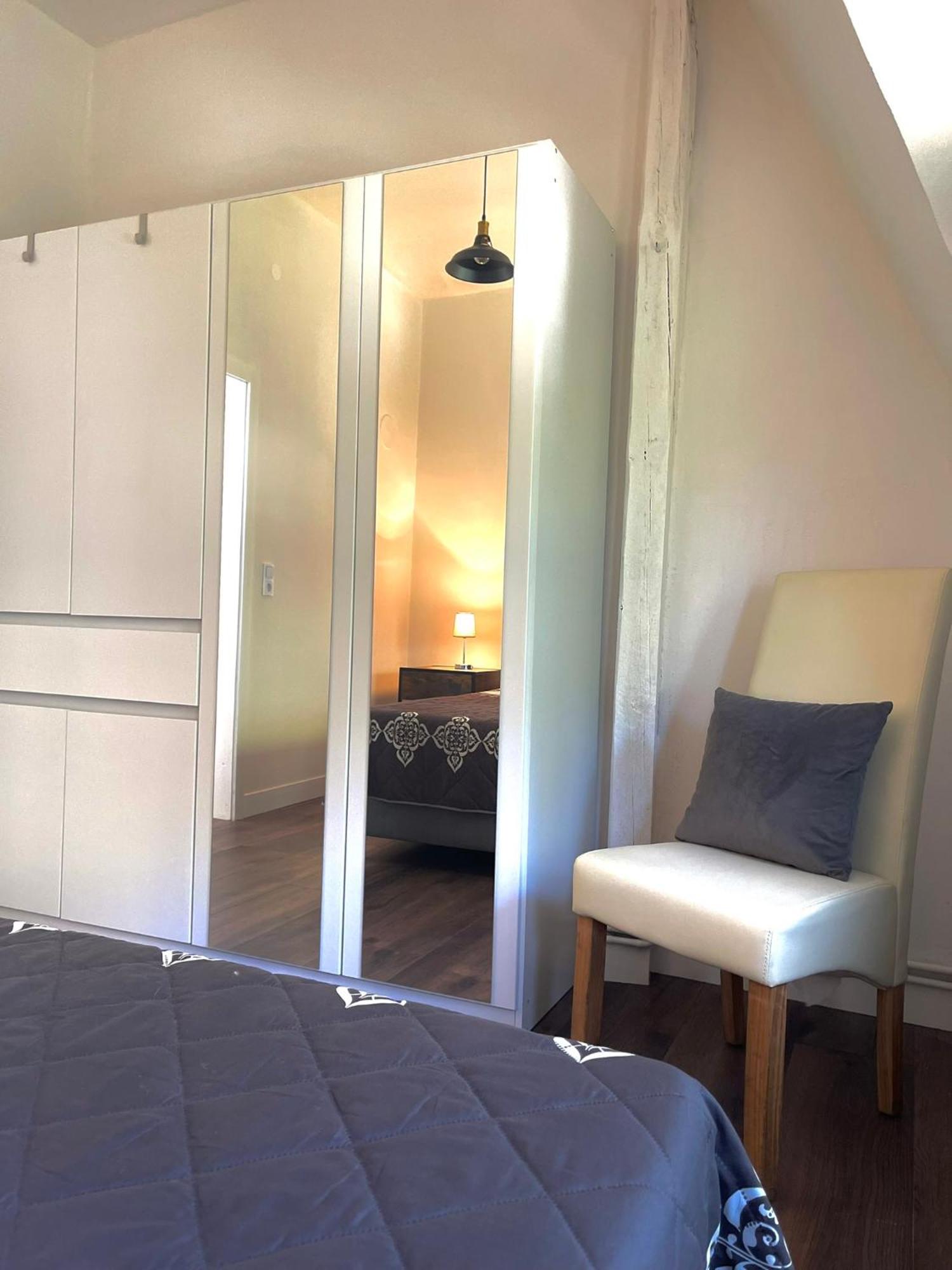 City Apartment, Ferienwohnung 3 Zkdb, Balkon, Dachgeschoss, Naehe Duesseldorf Krefeld Esterno foto